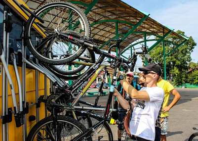 На Августовском канале к новому сезону специально для туристов появятся 100 велосипедов и новый теплоход