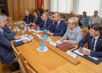 В Гродненском облисполкоме прошла встреча с делегацией польского города Августова